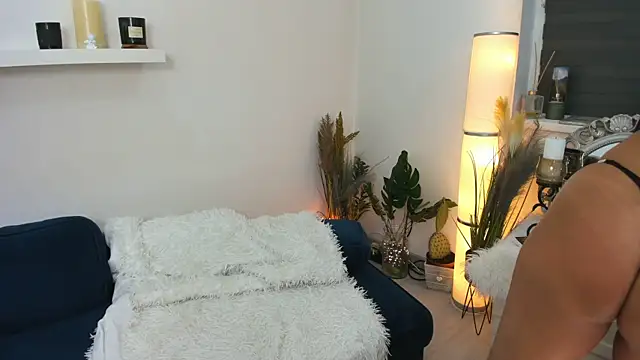 Snapshot of Aileen_Stone chatting on January 1, 2025, 4:50 pm Aileen Stone online show from January 1, 2025, 4:50 pm