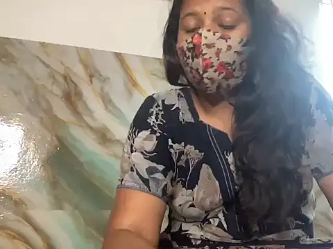 Tamil Sanjana  online show from October 11, 2025, 6:23 am