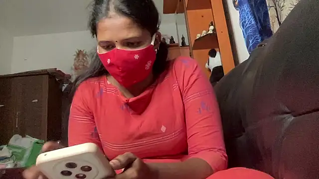 Tamil Sanjana  online show from January 9, 2026, 7:59 pm