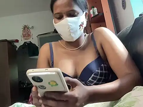 Tamil Sanjana  online show from May 19, 2026, 8:31 am