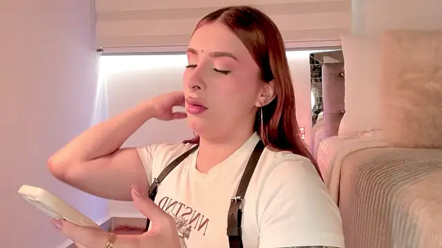 Alissonroses online show from February 16, 2026, 7:43 pm