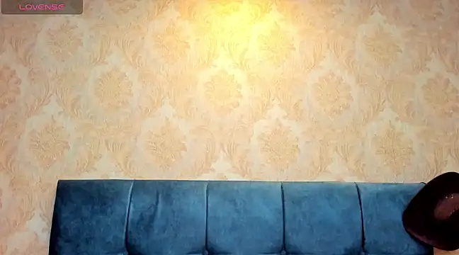 CintiaWalker online show from February 20, 2025, 12:36 pm