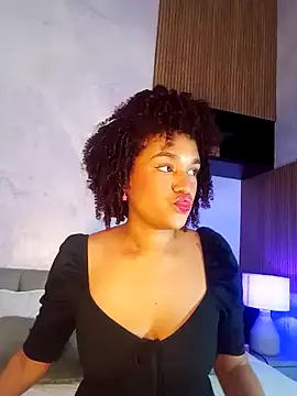 loladupont online show from January 13, 2025, 11:41 am
