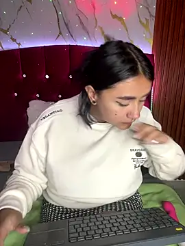 michell boobs  online show from October 14, 2025, 1:34 pm