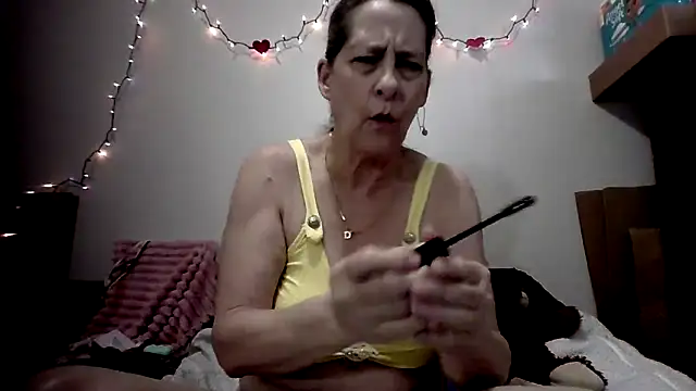 Snapshot of Keywest_Kate chatting on May 16, 2026, 6:39 pm Keywest Kate online show from May 16, 2026, 6:39 pm