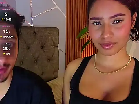 charlottee white online show from July 4, 2026, 9:54 pm