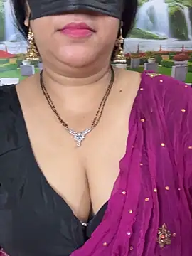 FlatVincy4 online show from September 25, 2025, 7:23 am