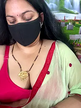 FlatVincy4 online show from October 2, 2025, 4:03 pm