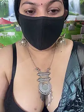 FlatVincy4 online show from October 7, 2025, 4:53 am