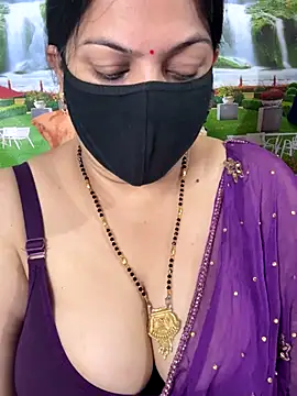 FlatVincy4 online show from October 16, 2025, 3:51 am