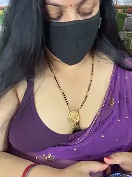 FlatVincy4 online show from October 16, 2025, 4:19 pm