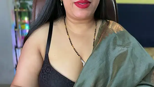 FlatVincy4 online show from January 9, 2026, 8:39 am