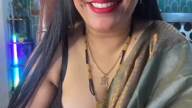 FlatVincy4 online show from February 20, 2026, 5:04 am