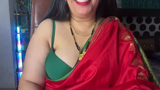 FlatVincy4 online show from February 21, 2026, 3:35 pm