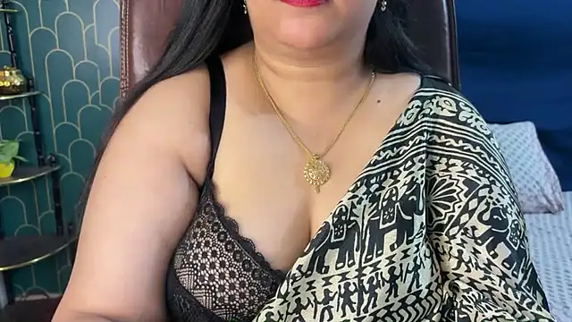 Snapshot of FlatVincy4 chatting on July 9, 2026, 8:29 am FlatVincy4 online show from July 9, 2026, 8:29 am