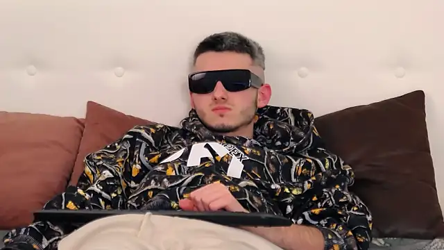 Devin Jay online show from February 27, 2025, 5:02 am