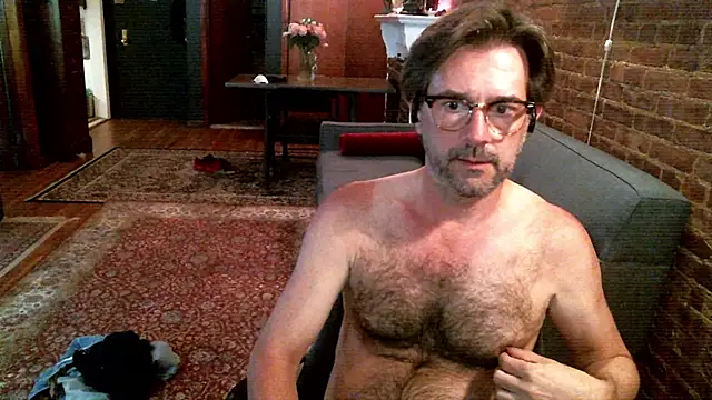 Snapshot of Johnny_Bottoms chatting on May 18, 2026, 9:20 pm Johnny Bottoms online show from May 18, 2026, 9:20 pm