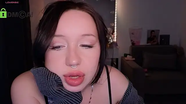 MoranaMissGod online show from December 4, 2025, 7:44 pm