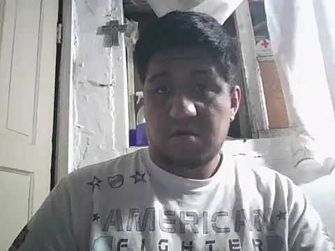 Snapshot of manolo666hot chatting on May 26, 2026, 5:47 am manolo666hot online show from May 26, 2026, 5:47 am