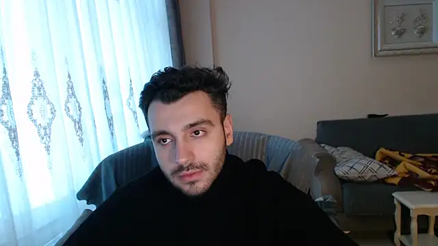 handsomeee04 online show from December 14, 2025, 5:46 am