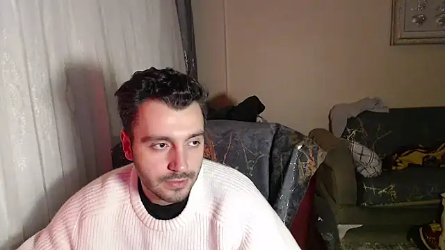 handsomeee04 online show from February 3, 2026, 2:53 am