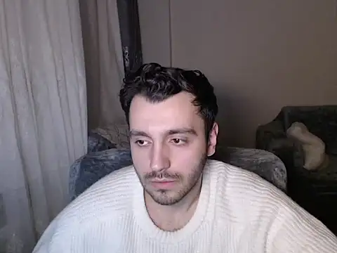 handsomeee04 online show from March 16, 2026, 6:23 pm