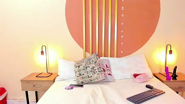 Nicole Angels  online show from February 20, 2025, 5:18 pm