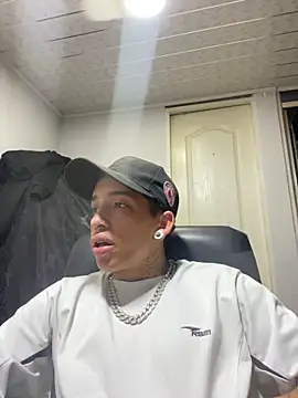 Snapshot of iamcloe_11 chatting on March 22, 2025, 6:00 am iamcloe 11 online show from March 22, 2025, 6:00 am