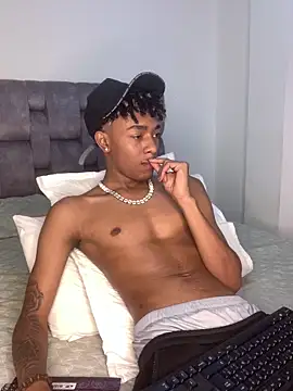 Boy cock18 online show from February 12, 2025, 12:05 am