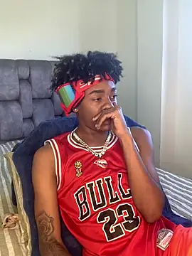 Boy cock18 online show from March 19, 2025, 9:48 pm