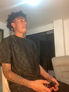 Boy cock18 online show from September 12, 2025, 6:46 am