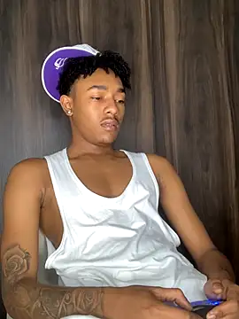 Boy cock18 online show from September 25, 2025, 4:27 am