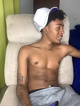 Boy cock18 online show from October 17, 2025, 9:17 pm