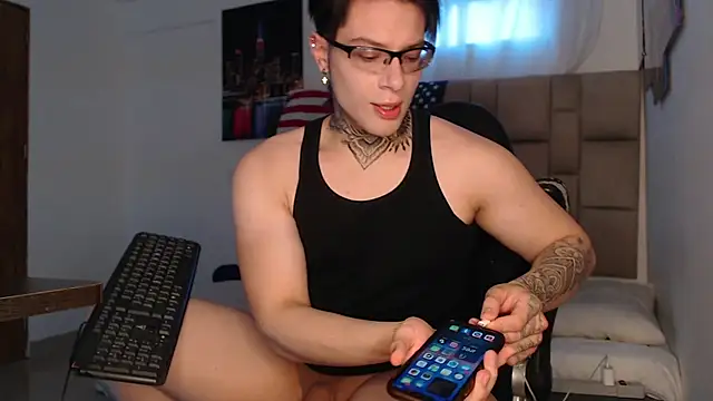 DennisWalkerr online show from January 6, 2025, 9:00 pm