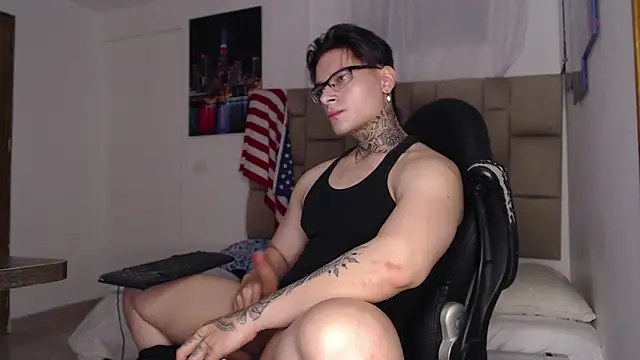 DennisWalkerr online show from January 10, 2025, 4:12 am