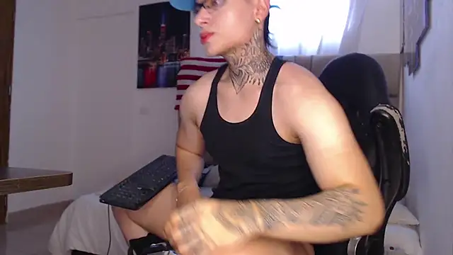 DennisWalkerr online show from February 6, 2025, 1:54 pm