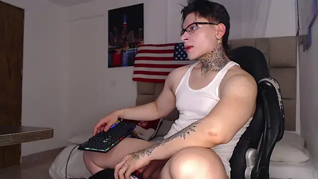 DennisWalkerr online show from February 25, 2025, 1:20 am