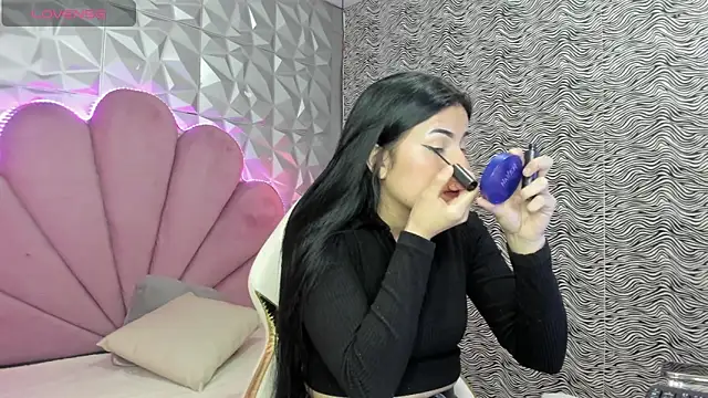 Snapshot of morgan_reds chatting on February 14, 2025, 3:43 am morgan reds online show from February 14, 2025, 3:43 am