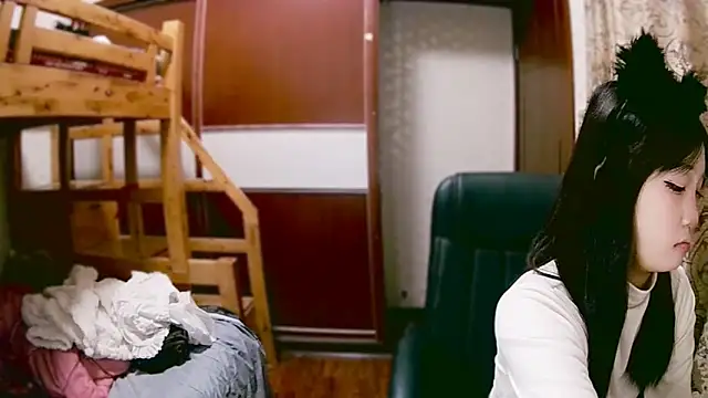 Snapshot of lulu-2002 chatting on December 27, 2024, 1:18 pm lulu-2002 online show from December 27, 2024, 1:18 pm