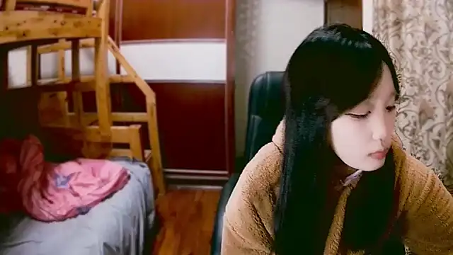 Snapshot of lulu-2002 chatting on January 2, 2025, 1:19 pm lulu-2002 online show from January 2, 2025, 1:19 pm