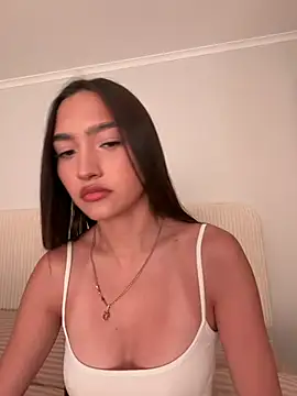 MilenaMilven online show from July 30, 2026, 8:19 pm