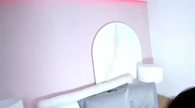 Leticia lynn online show from February 7, 2025, 7:50 am