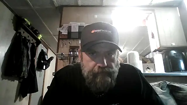 Snapshot of zaneporter46 chatting on May 4, 2026, 5:03 am zaneporter46 online show from May 4, 2026, 5:03 am