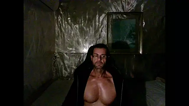 Snapshot of Marieettee chatting on January 9, 2025, 3:55 pm Marieettee online show from January 9, 2025, 3:55 pm