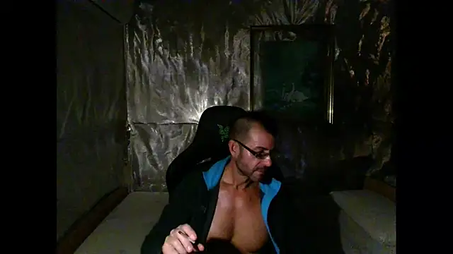 Snapshot of Marieettee chatting on January 22, 2025, 3:29 pm Marieettee online show from January 22, 2025, 3:29 pm