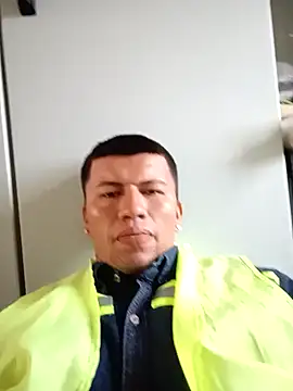 restrepo99 online show from December 21, 2024, 2:47 pm