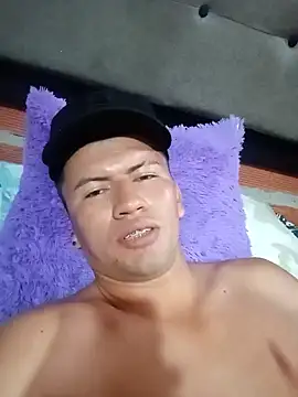 restrepo99 online show from December 29, 2024, 4:08 pm