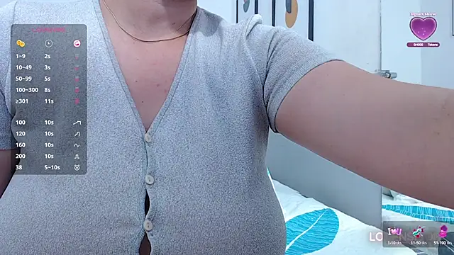 Snapshot of MommyHelpsmee chatting on January 24, 2025, 8:11 pm MommyHelpsmee online show from January 24, 2025, 8:11 pm