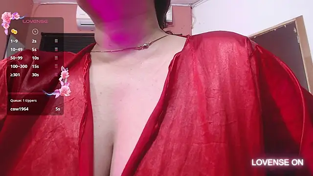 Snapshot of MommyHelpsmee chatting on March 7, 2025, 5:08 am MommyHelpsmee online show from March 7, 2025, 5:08 am