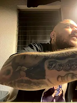 El Titan1998 online show from January 8, 2026, 12:13 am